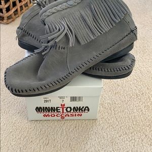 Grey Minnetonka moccasins
